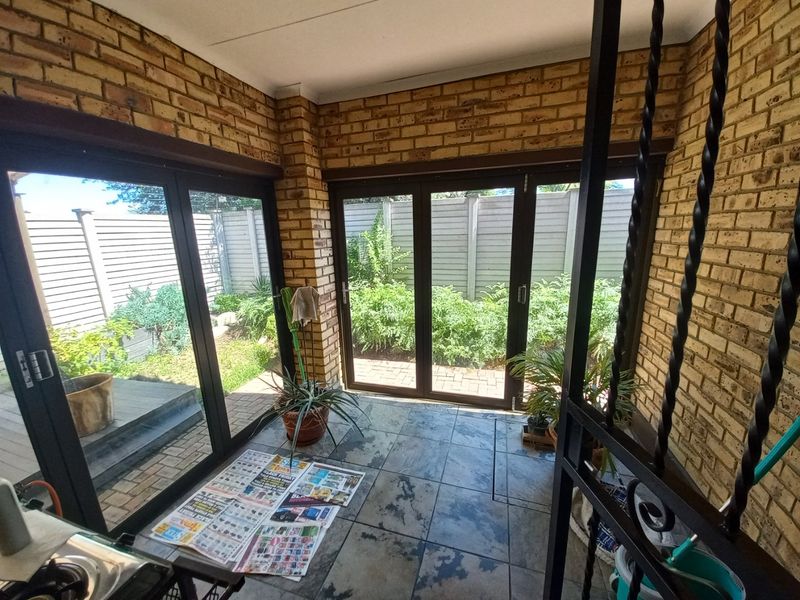 Must view Property!! - Photo 3