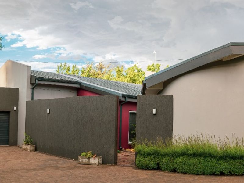 Designed for those accustomed to the very best! - Photo 3