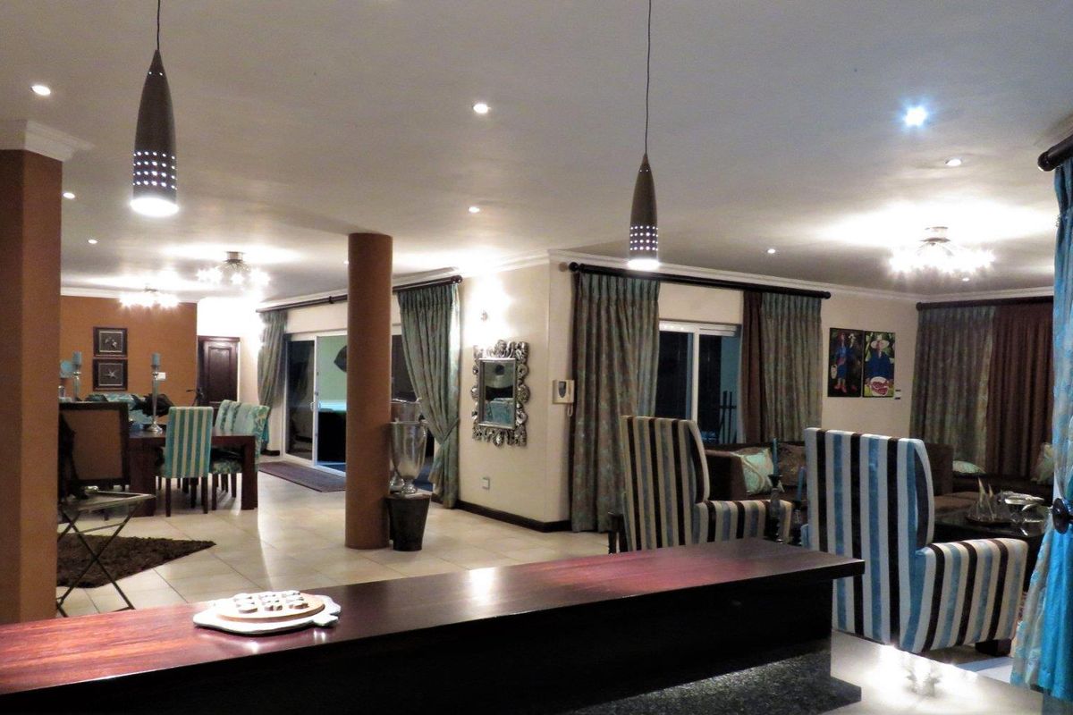 Breathtaking Penthouse in a class of it's own, right on the Main beach - Photo 2