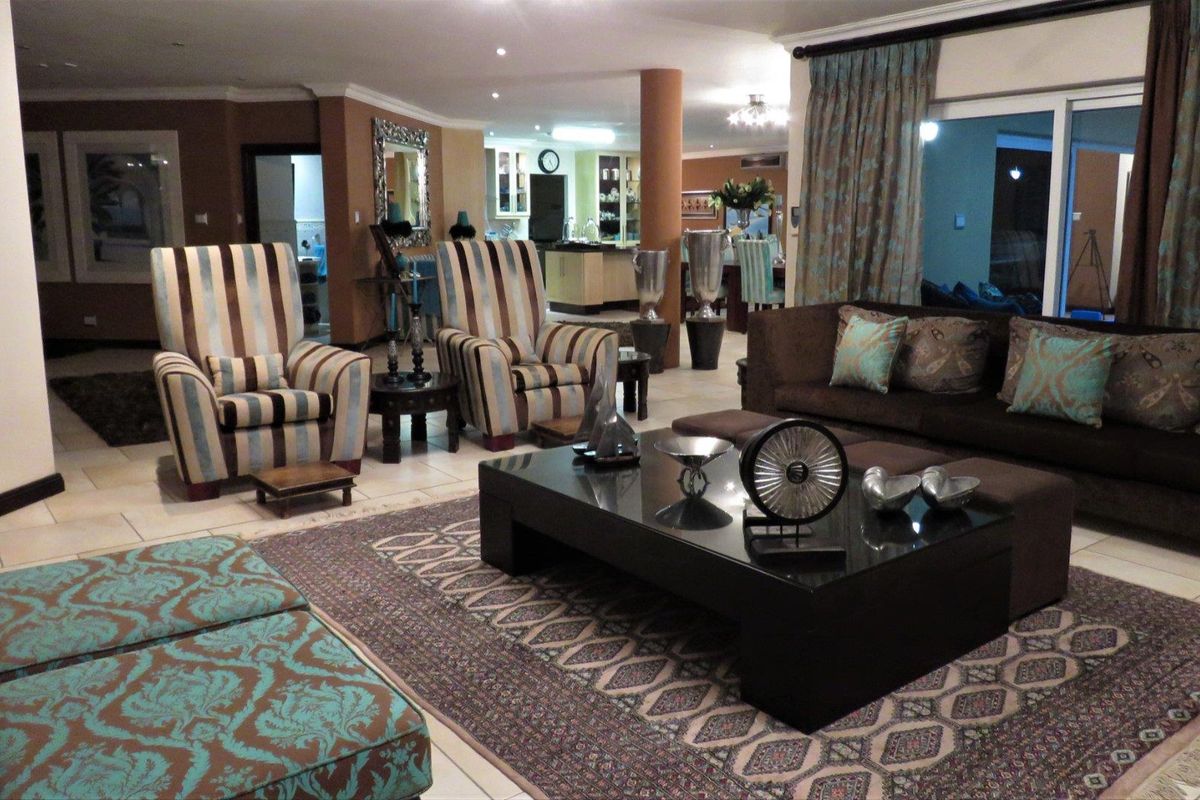 Breathtaking Penthouse in a class of it's own, right on the Main beach - Photo 5