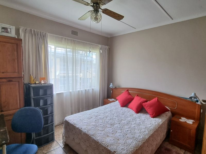 Very neat apartment for sale in secure complex in Sasolburg. - Photo 10