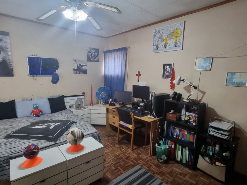 Cosy house for sale in quiet area in Sasolburg. - Photo 5