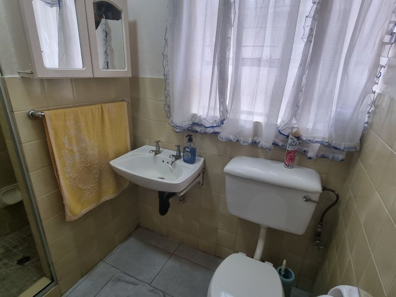 Cosy house for sale in quiet area in Sasolburg. - Photo 9