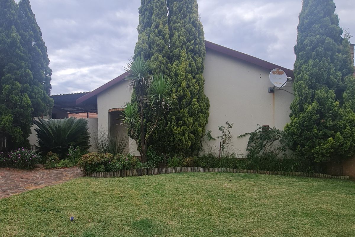 Priced to sell!! - Photo 2