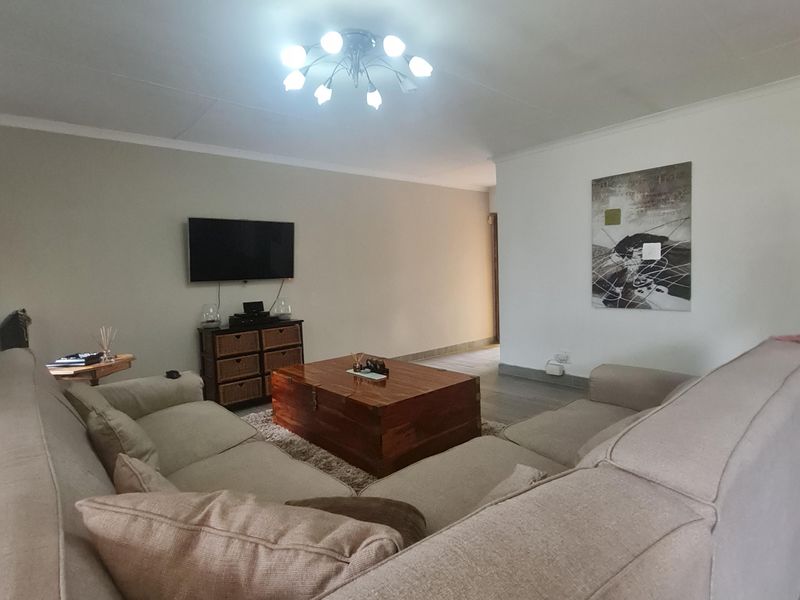 Priced to sell!! - Photo 5