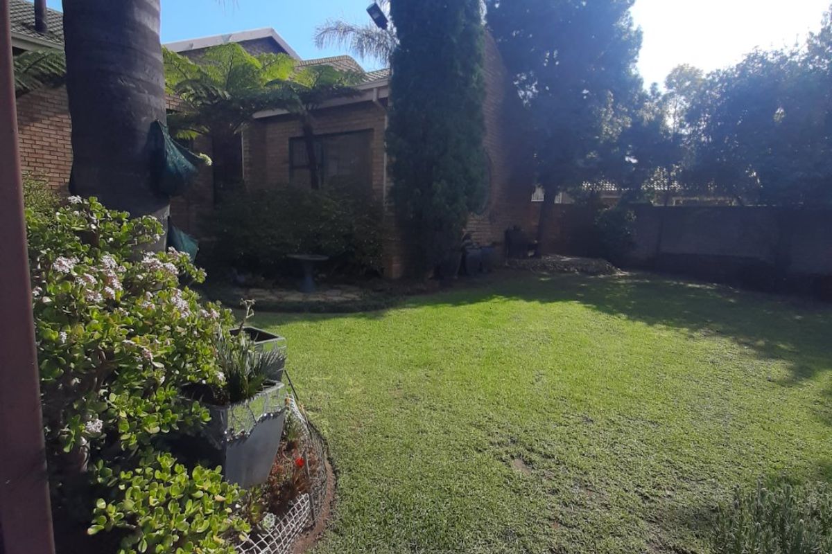 Lovely family home for sale - Photo 3