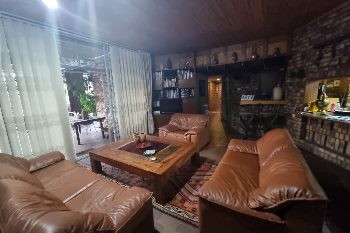 SOLE MANDATE, SASOLBURG - Photo 2