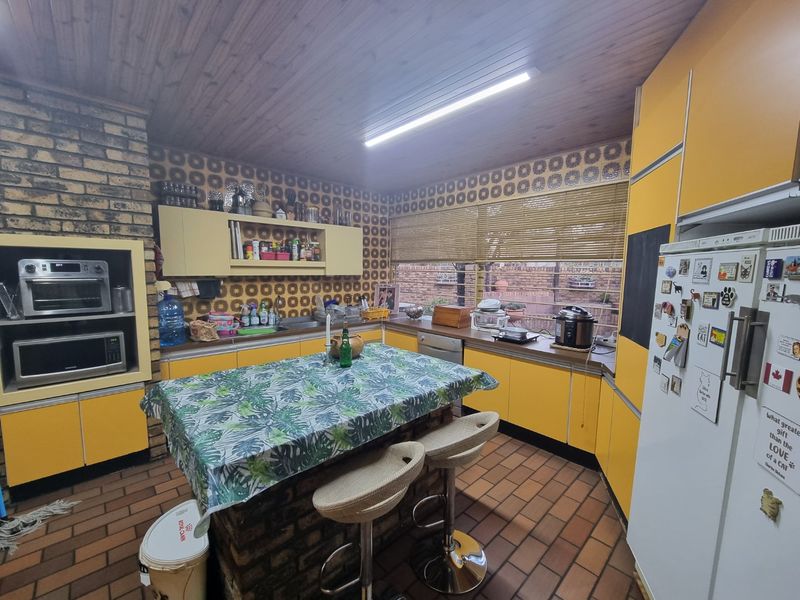 SOLE MANDATE, SASOLBURG - Photo 9