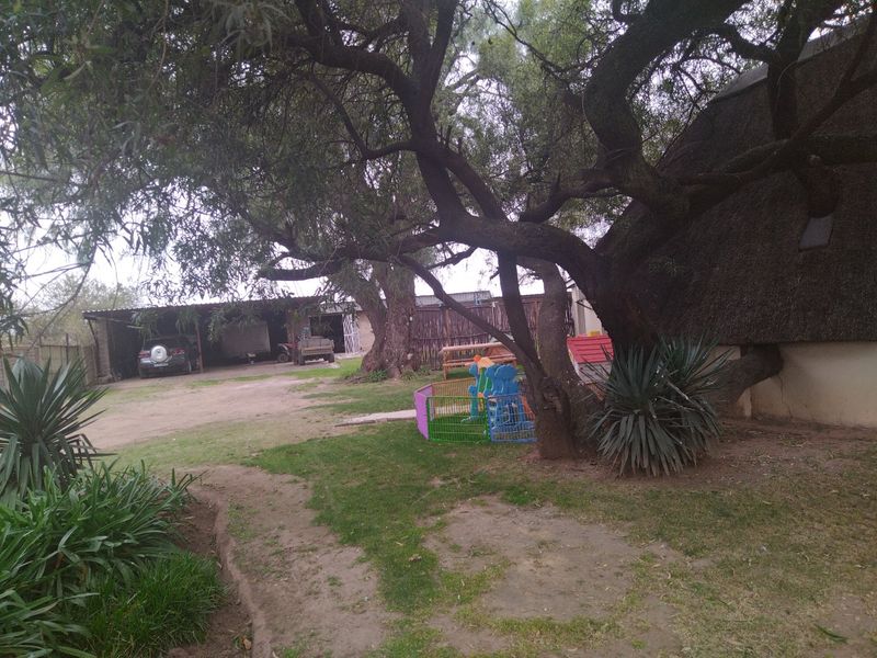 Newly listed in Lamontpark! - Photo 5