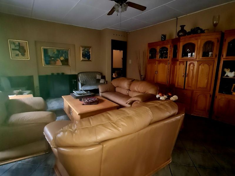 This lovely property serves you much more than expected. - Photo 3