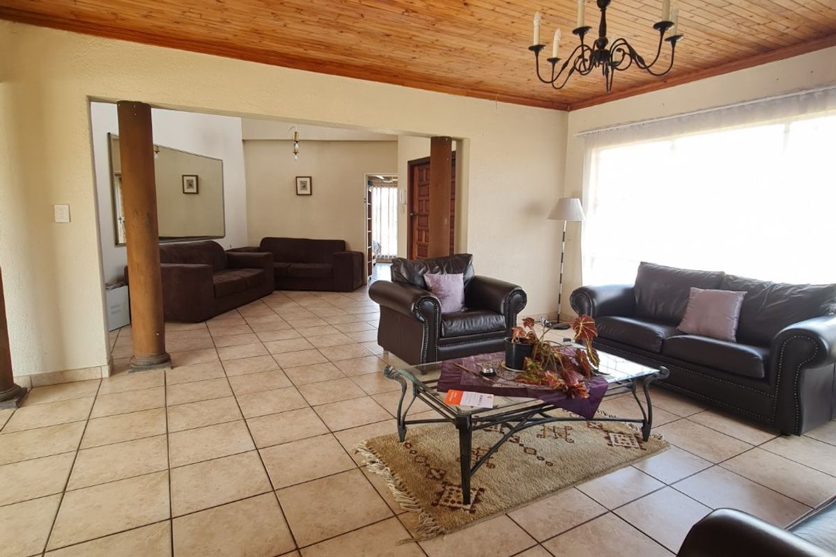 Do not miss out on this lovey small holding located in Rusticana - Photo 5