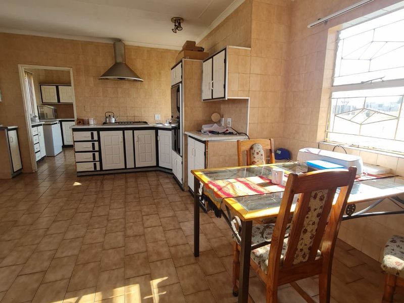 Do not miss out on this lovey small holding located in Rusticana - Photo 7