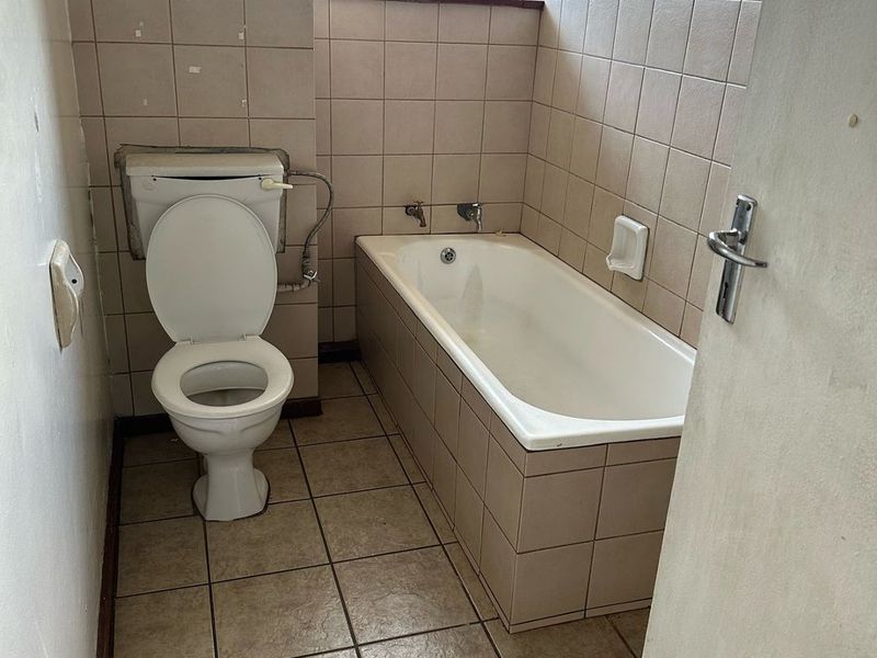 Student Flat up for Grabs!! - Photo 7