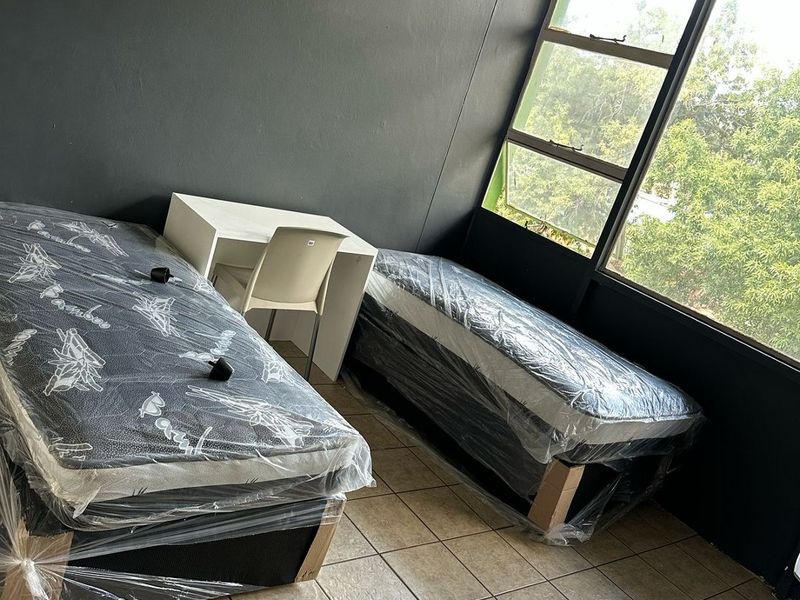 Student Flat up for Grabs!! - Photo 3