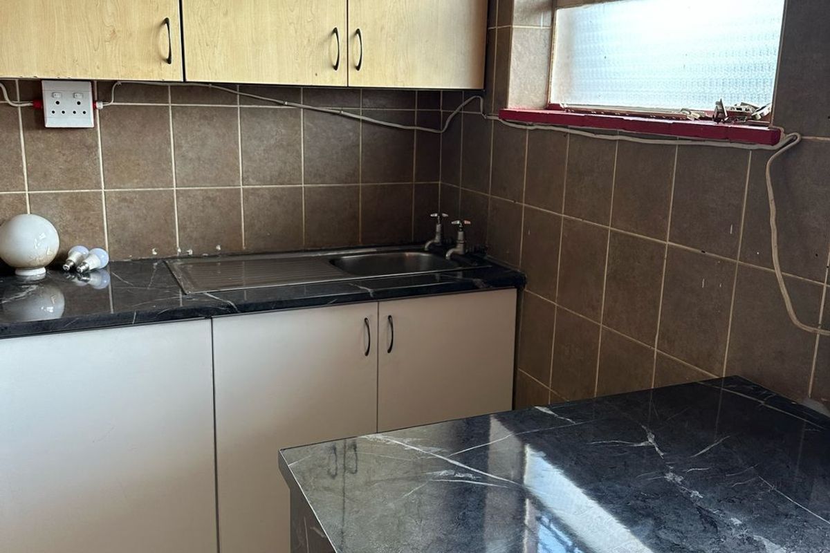 Student Flat up for Grabs!! - Photo 2