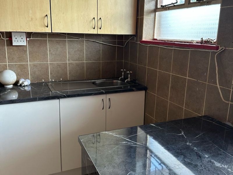 Student Flat up for Grabs!! - Photo 2