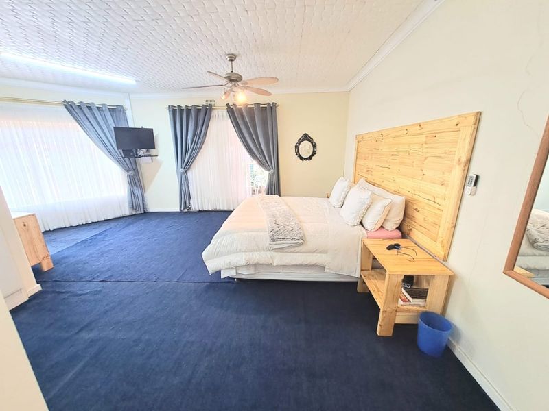 NEAT AND BEAUTIFUL FAMILY HOME NOW FOR SALE IN ARCONPARK - Photo 3