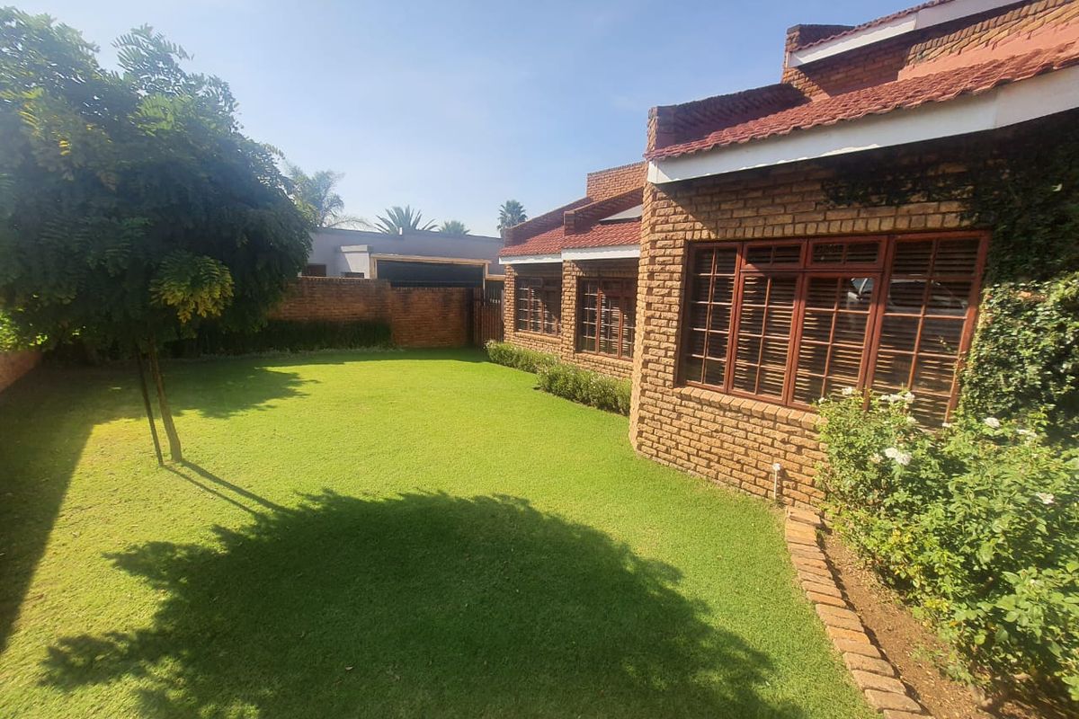 SW 5 Proper Dream Property That Be Yours Now. - Photo 3