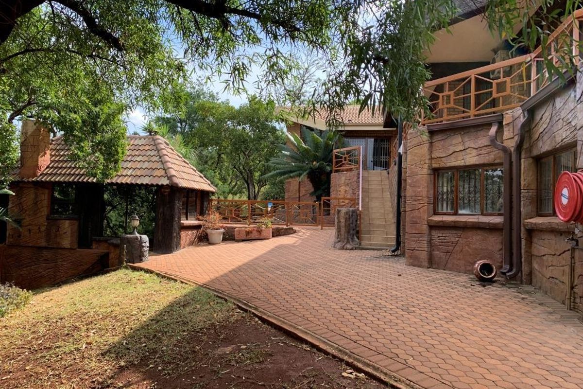 Exquisite and picture perfect home in Kranspoort! - Photo 3