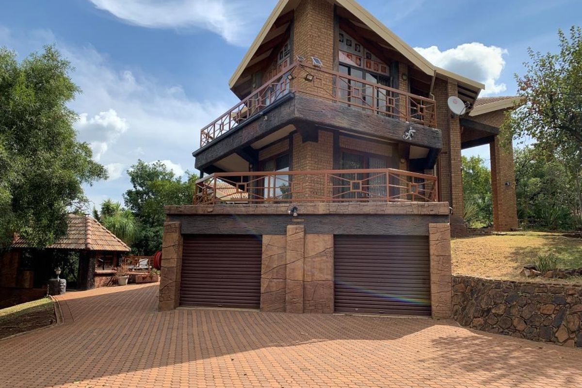 Exquisite and picture perfect home in Kranspoort! - Photo 2