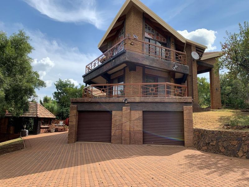 Exquisite and picture perfect home in Kranspoort! - Photo 2