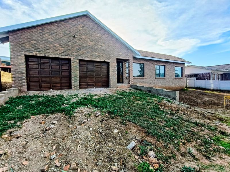 Prime location - walking distance to the beach - Photo 2