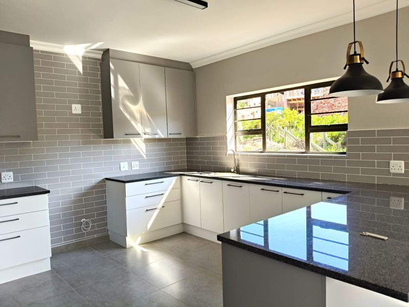 Prime location - walking distance to the beach - Photo 7