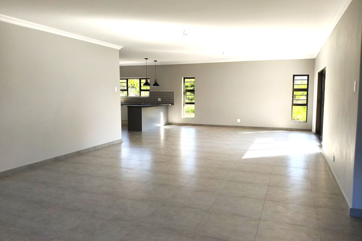 Prime location - walking distance to the beach - Photo 4