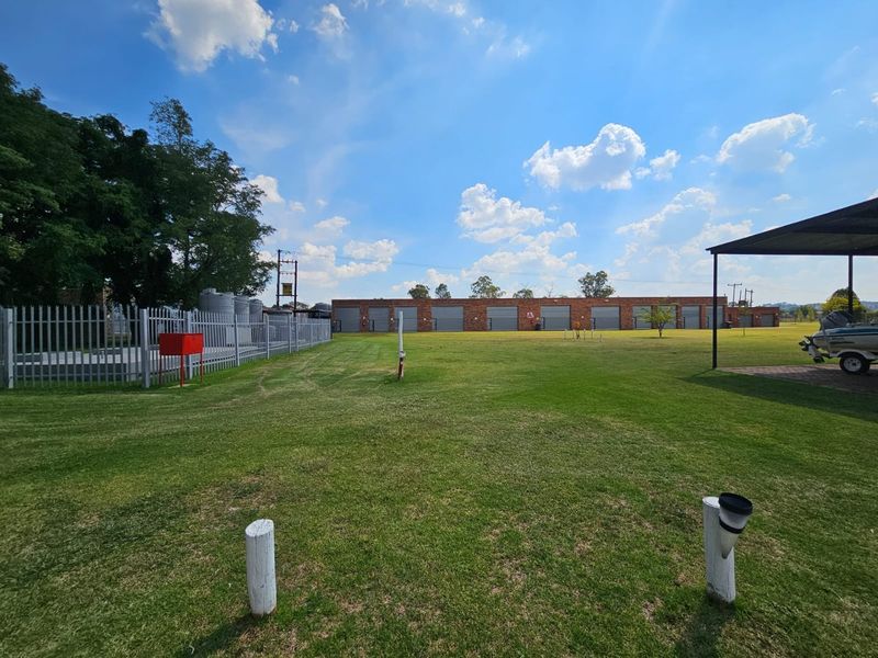 *Luxurious Riverfront Estate Home with Boathouse* - Photo 6