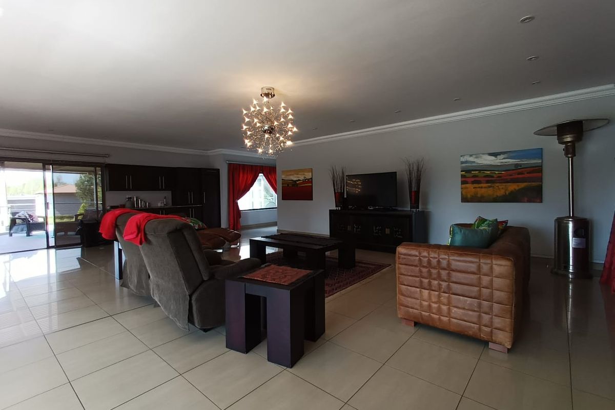 Retreat from the Busy City to this Country Getaway Estate in Three Rivers East - Photo 3