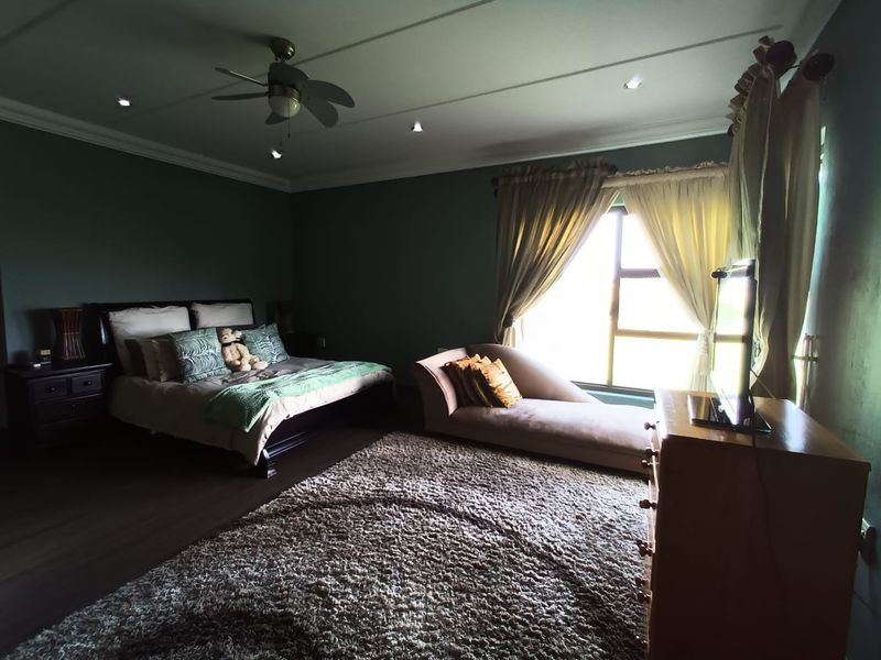 Retreat from the Busy City to this Country Getaway Estate in Three Rivers East - Photo 10