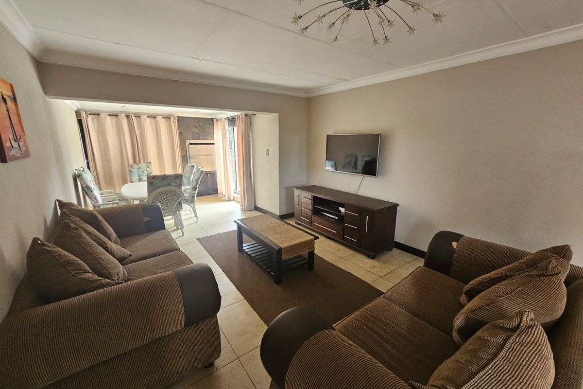 Stunning apartment for sale in Vaalpark - Photo 5