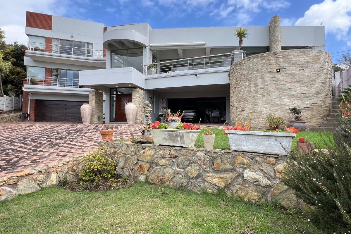 Pristine Luxury Home for sale in Jeffreys Bay - Photo 3