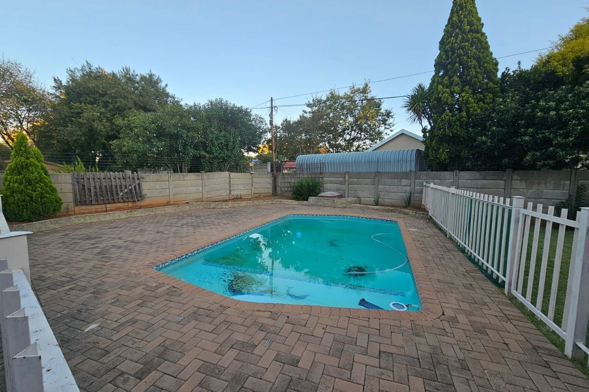 Beautifull house for sale in Old Vaalpark - Photo 3