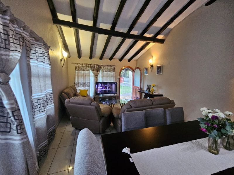 Beautifull house for sale in Old Vaalpark - Photo 5