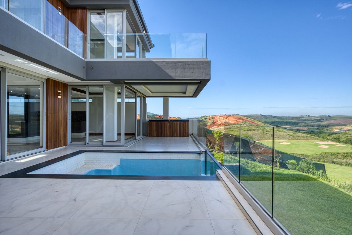 Magnificent 4 Bedroom Home in Zimbali Lakes - Photo 3