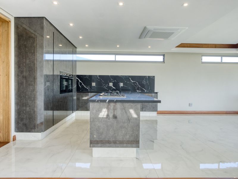 Magnificent 4 Bedroom Home in Zimbali Lakes - Photo 5