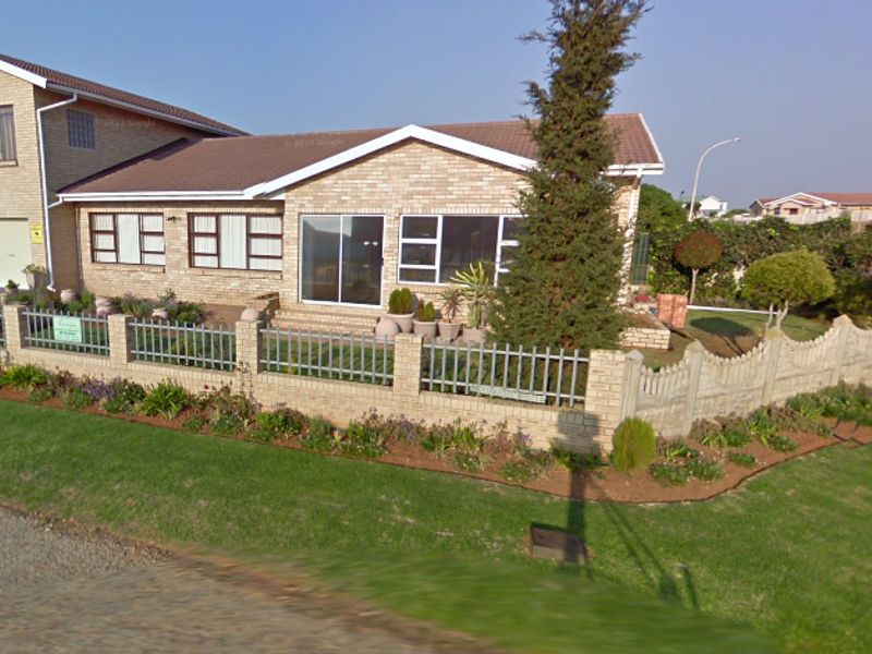 Beautifull 3 Bedroom house with a flat and stunnig seaviews! - Photo 2