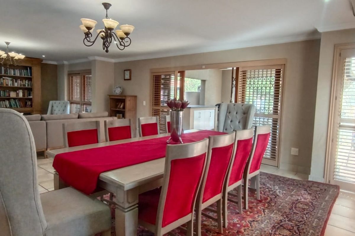 Perfection, Convenience and Quality will entice you to secure this Home - Photo 2