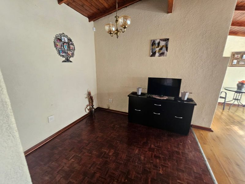 Beautifull house for sale in Sasolburg - Photo 6