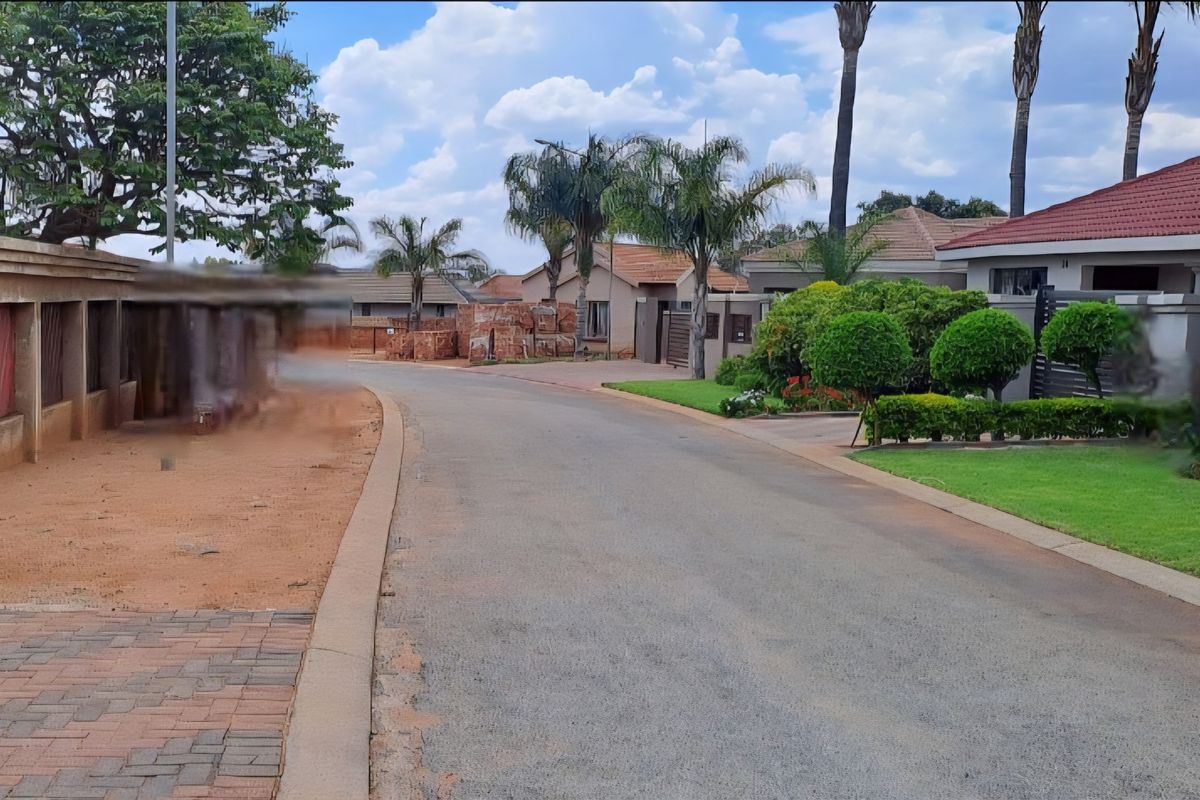 744sqm Vacant Stand for sale in Flora Park Polokwane - Photo 3