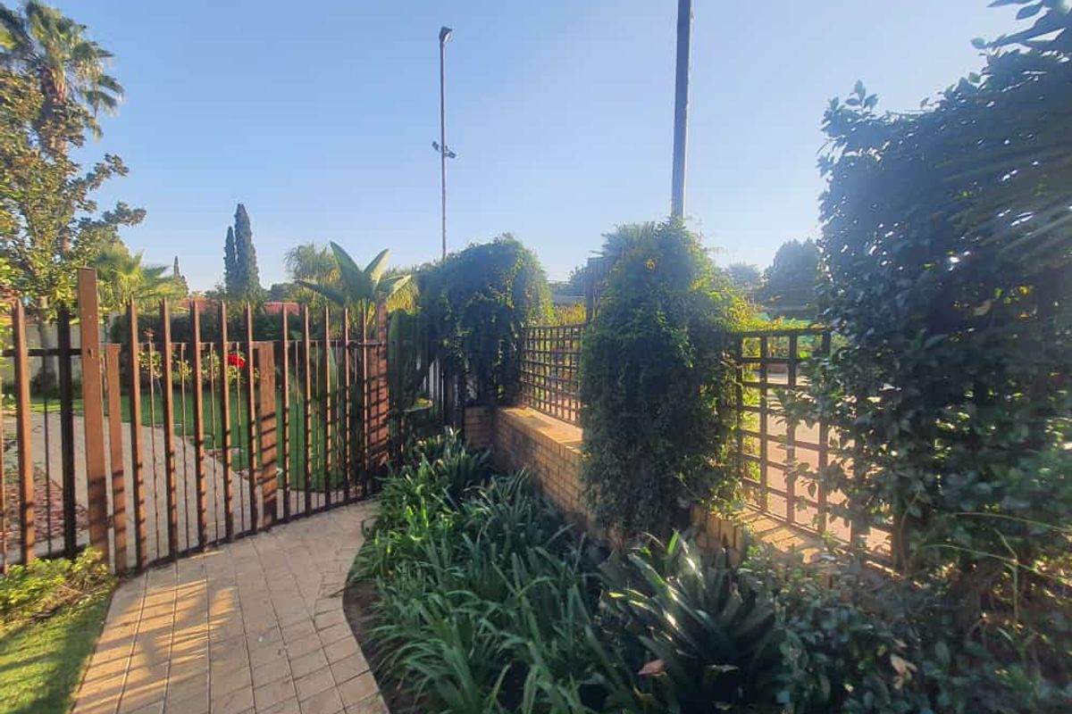 Magnificent New Release In SW 5 Proper - Photo 4