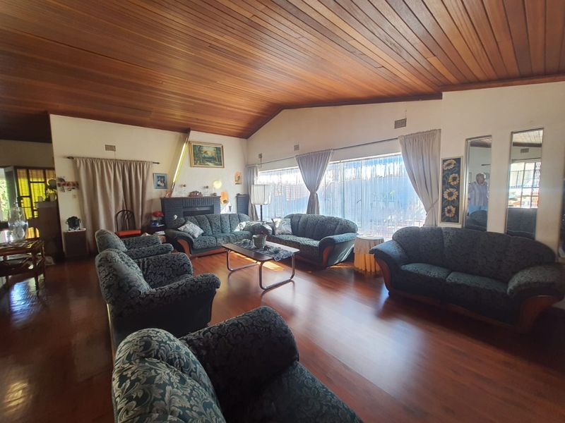 Big SW 1 Property Up For Grabs - Photo 3