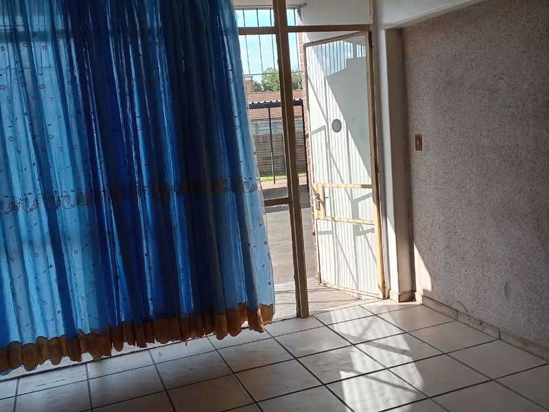 Lovely ground floor apartment for sale in CW3 - Photo 10