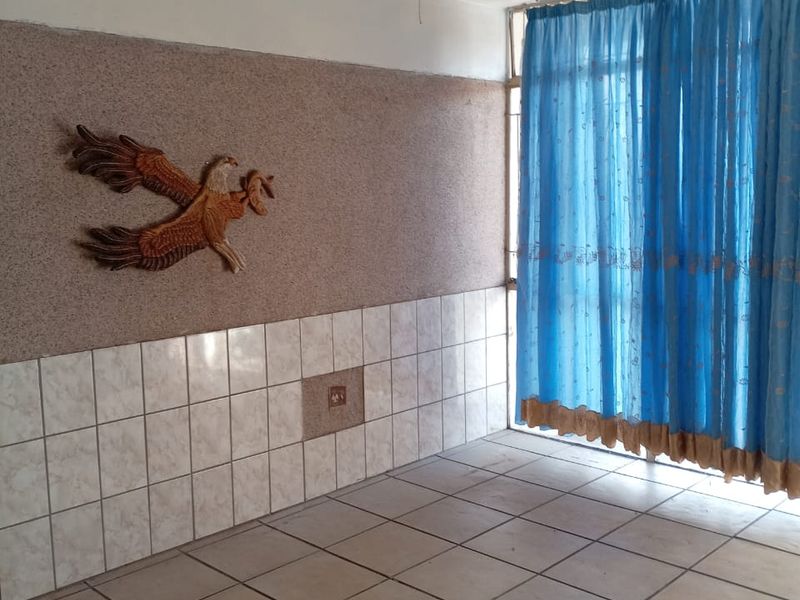 Lovely ground floor apartment for sale in CW3 - Photo 9