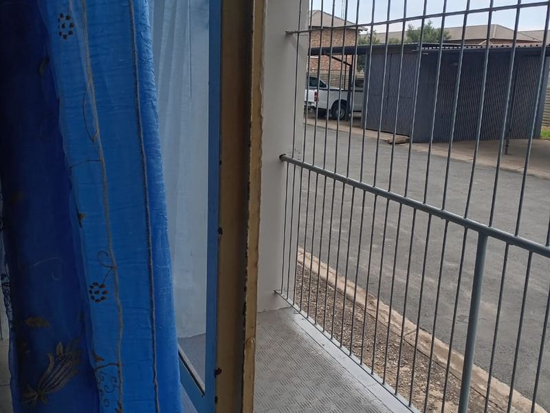 Lovely ground floor apartment for sale in CW3 - Photo 7