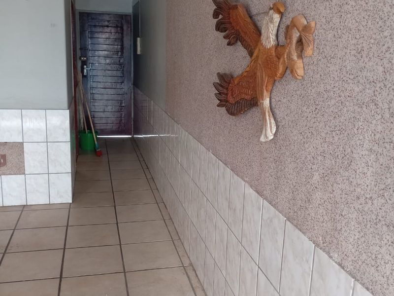 Lovely ground floor apartment for sale in CW3 - Photo 6