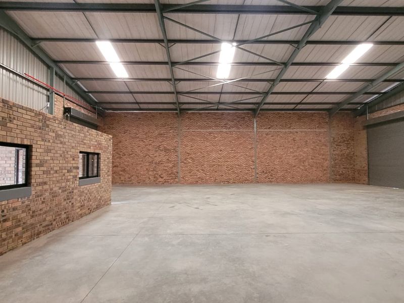 Welcome to the ultimate warehouse in the heart of Shakashead - Photo 3