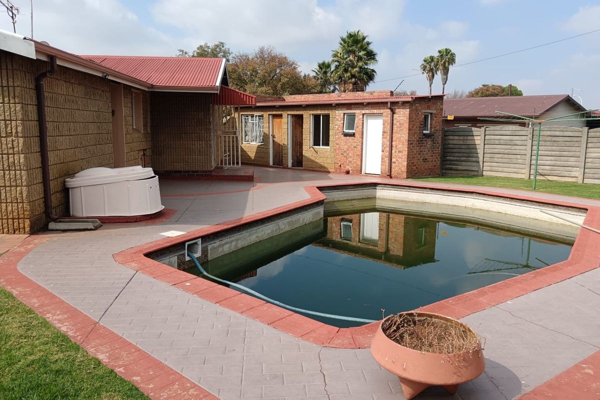 Family home in the heart of Minnebron!!! - Photo 4