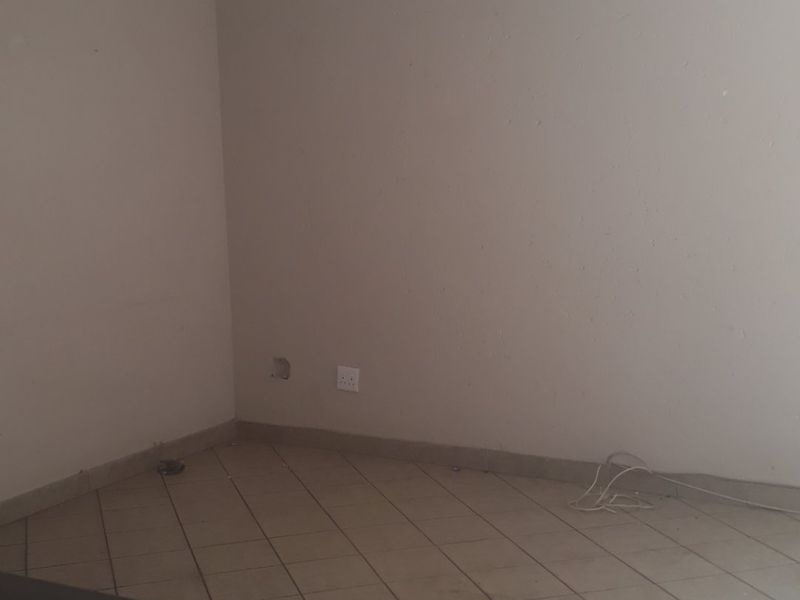 Duplex townhouse in Vaalpark. - Photo 3